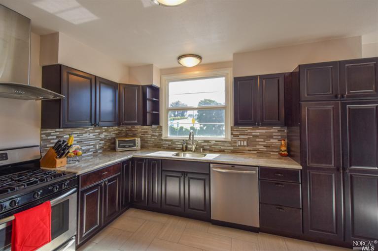 2045 Tennessee St, Vallejo, CA 94590 photo 8