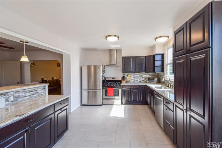 2045 Tennessee St, Vallejo, CA 94590 photo 4