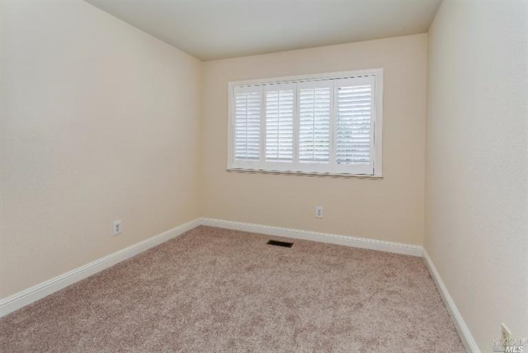 180 Crowsnest Ct, Vallejo, CA 94591 photo 9