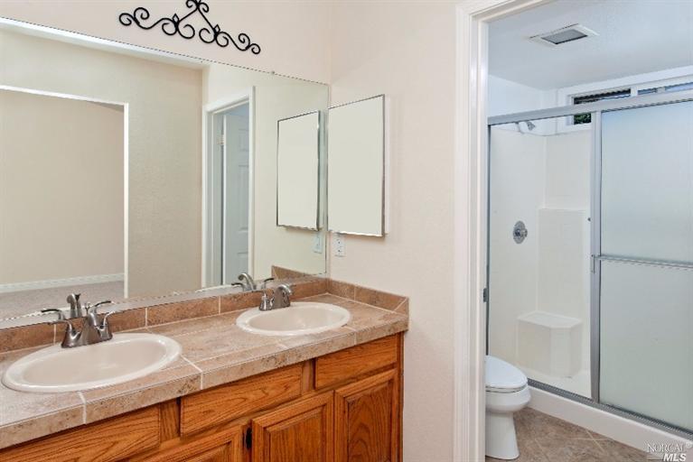 180 Crowsnest Ct, Vallejo, CA 94591 photo 7