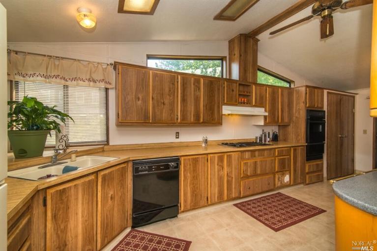 406 Baker St, Winters, CA 95694 photo 5
