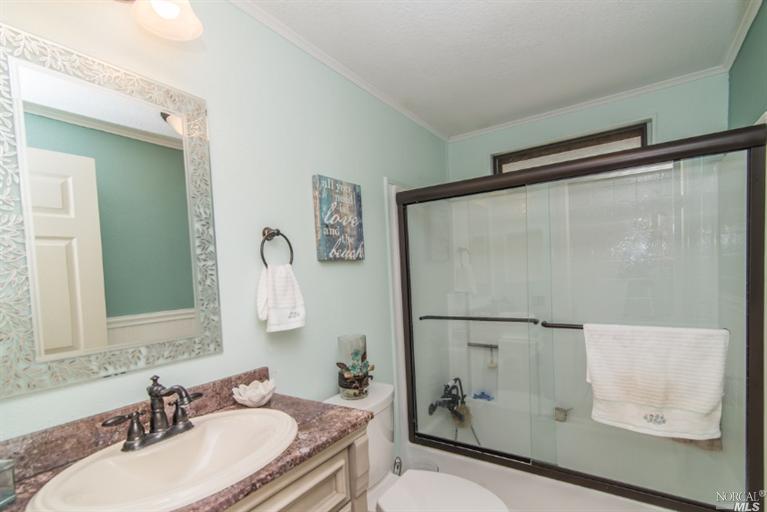 406 Baker St, Winters, CA 95694 photo 9