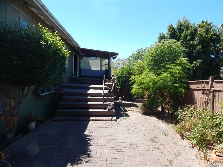 128 Garden Ct, Vallejo, CA 94591 photo 22