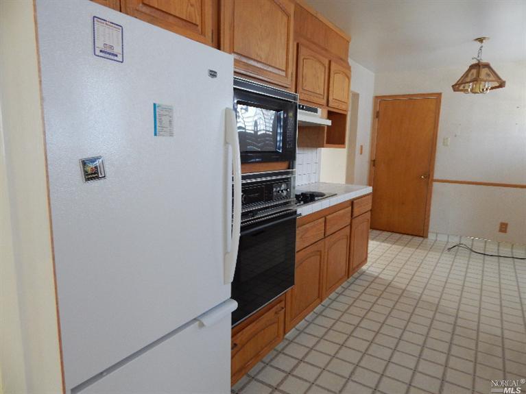 128 Garden Ct, Vallejo, CA 94591 photo 5