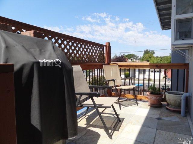 406 Home Acres Ave, Vallejo, CA 94591 photo 3
