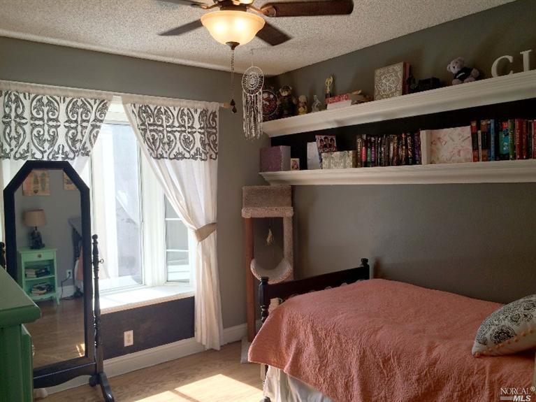 701 Fallbrook Ave, Vacaville, CA 95687 photo 7