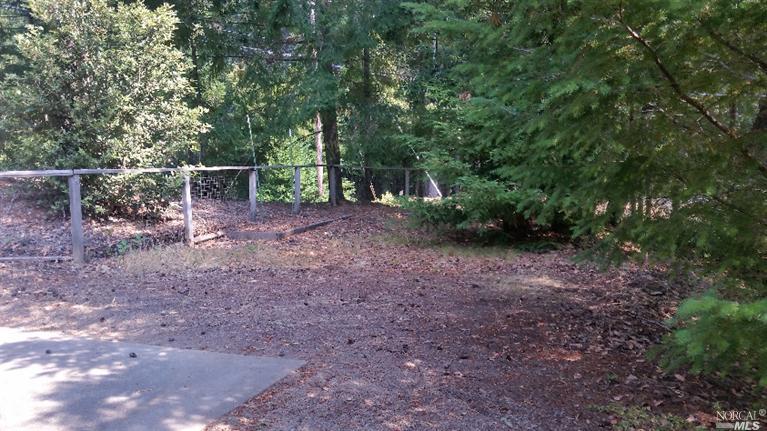 24399 Tulip Dr, Willits, CA 95490 photo 6