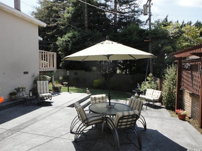 627 Washington St, Vallejo, CA 94590 photo 3