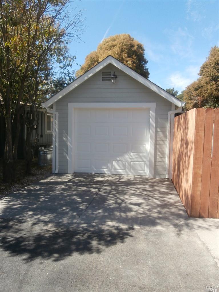 829 Davis St, Santa Rosa, CA 95401 photo 14