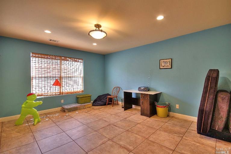 1520 E 3rd St, Benicia, CA 94510 photo 21