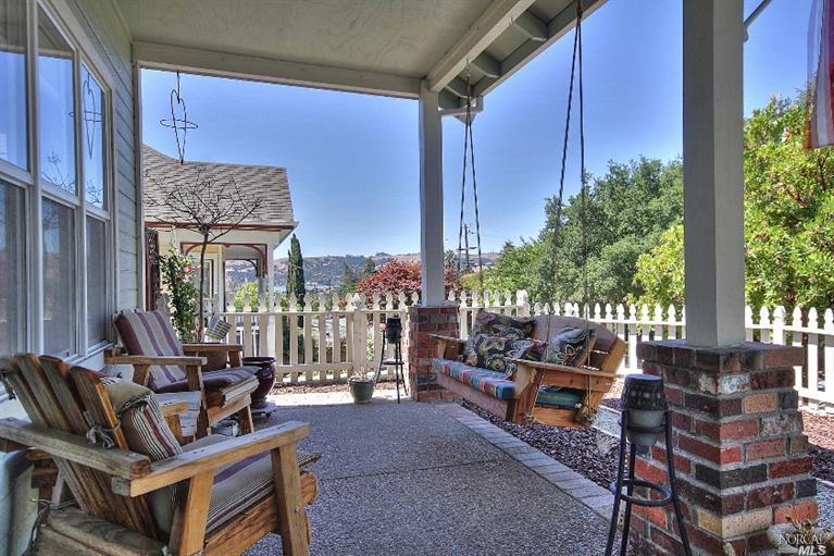 1520 E 3rd St, Benicia, CA 94510 photo 4