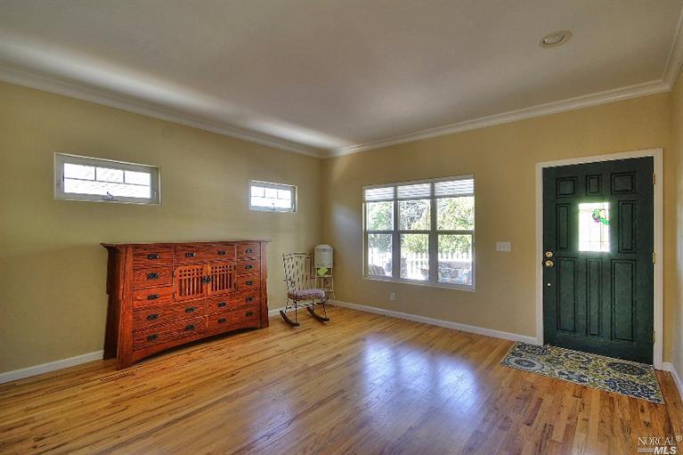 1520 E 3rd St, Benicia, CA 94510 photo 5