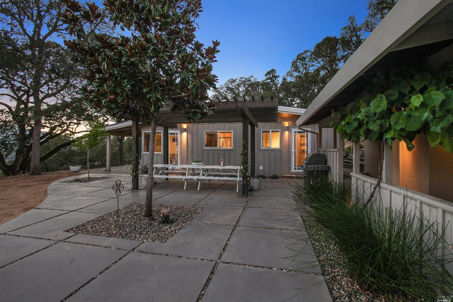850 Watson Rd, Ukiah, CA 95482 photo 12