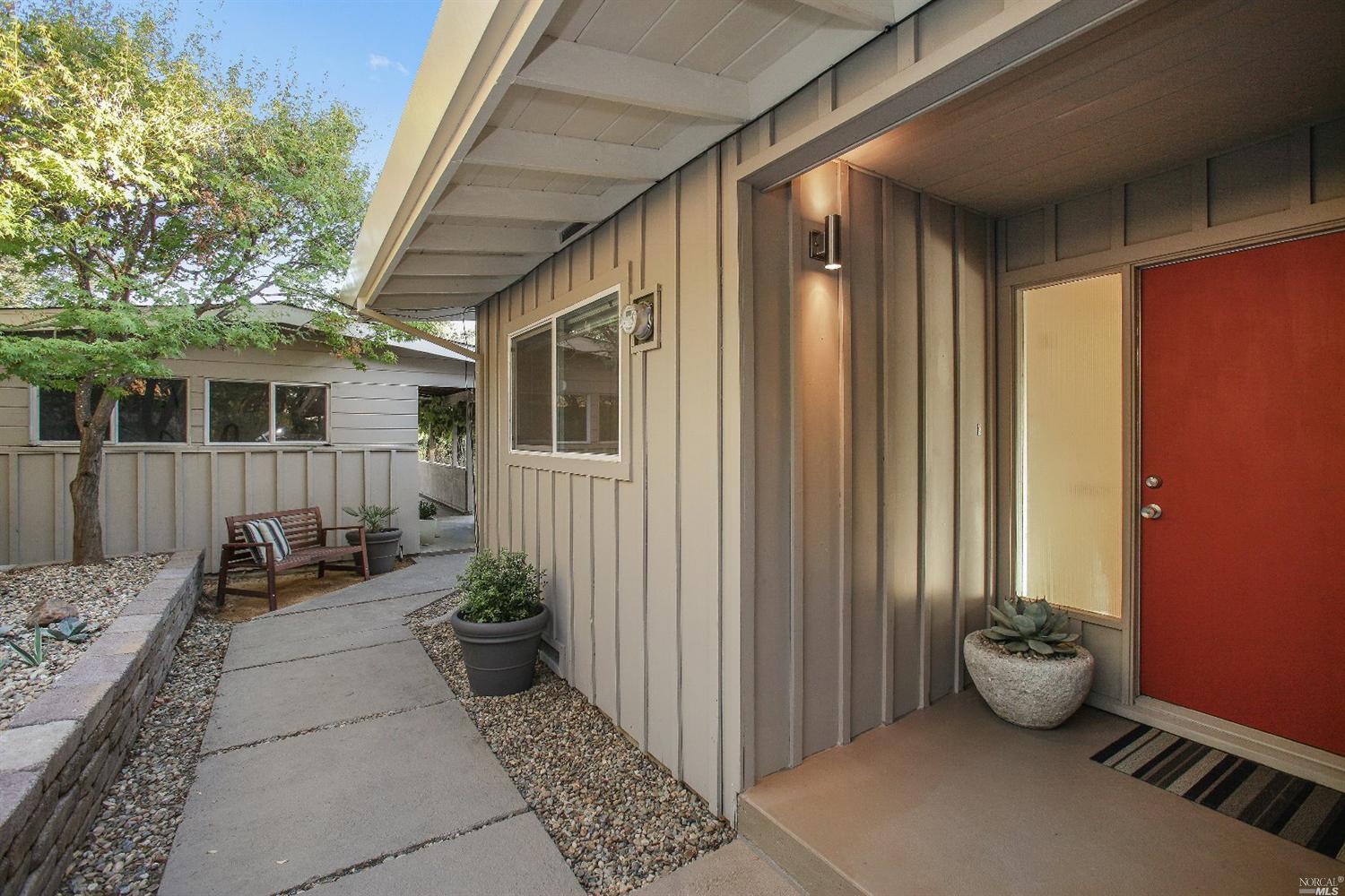 850 Watson Rd, Ukiah, CA 95482 photo 3