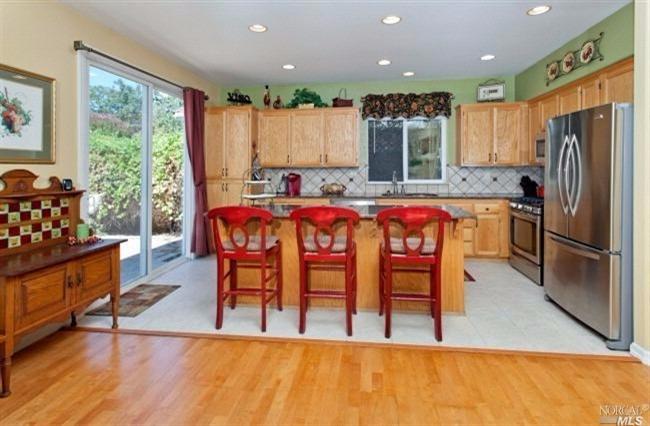 7653 12th Hole Dr, Windsor, CA 95492 photo 2