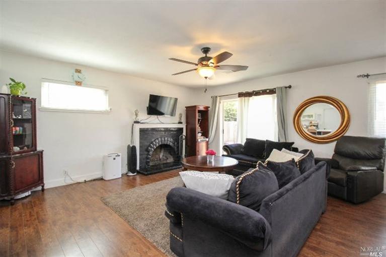 332 Honeysuckle Dr, Fairfield, CA 94533 photo 9