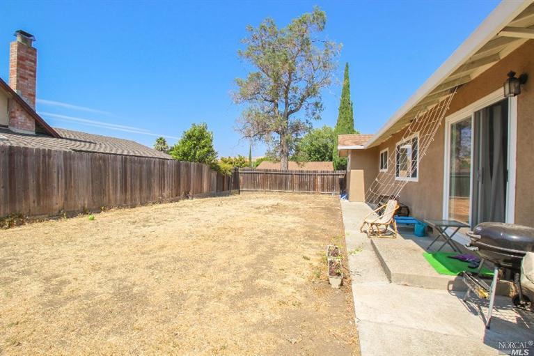 332 Honeysuckle Dr, Fairfield, CA 94533 photo 27