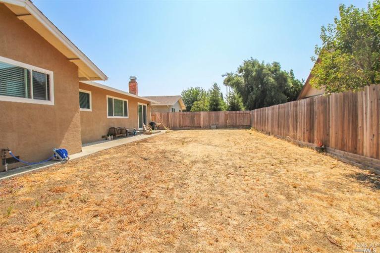 332 Honeysuckle Dr, Fairfield, CA 94533 photo 32