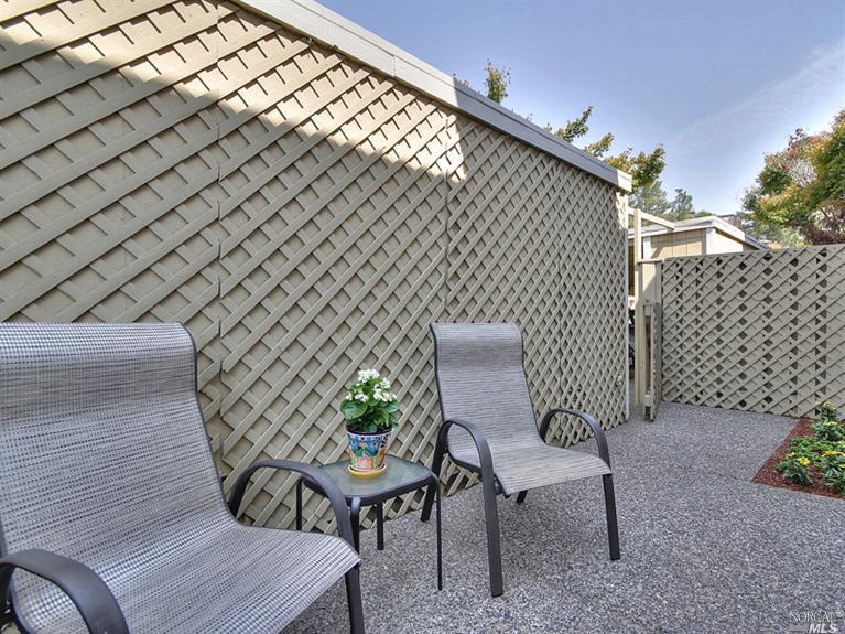 11 Byron Cir, Mill Valley, CA 94941 photo 3