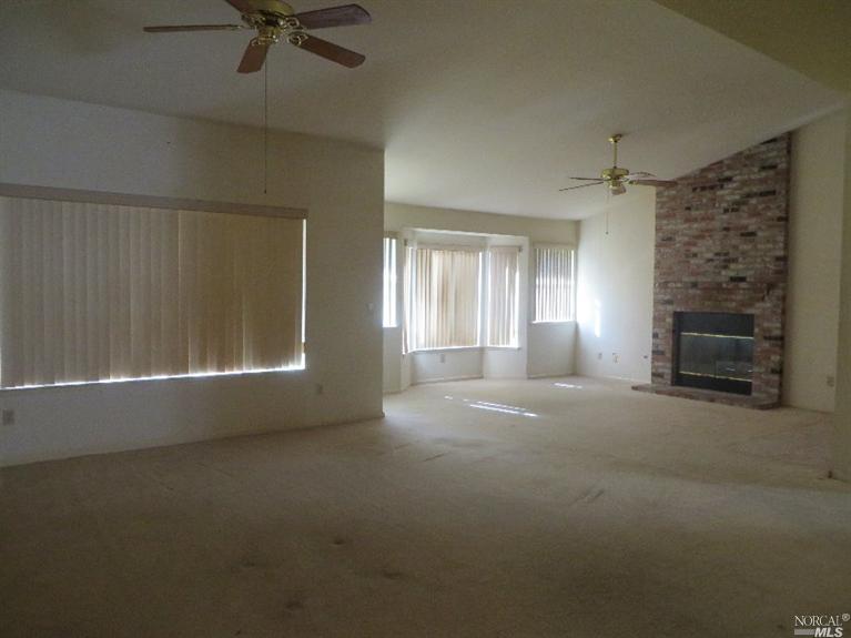 1385 Austin Dr, Dixon, CA 95620 photo 3