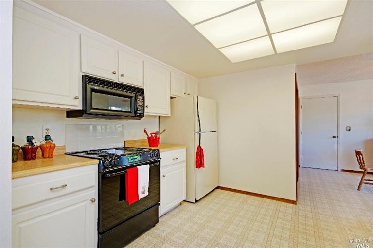 85 Vineyard Cir, Sonoma, CA 95476 photo 5