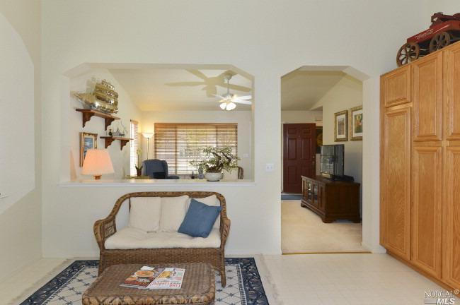 866 Foothill Dr, Windsor, CA 95492 photo 9