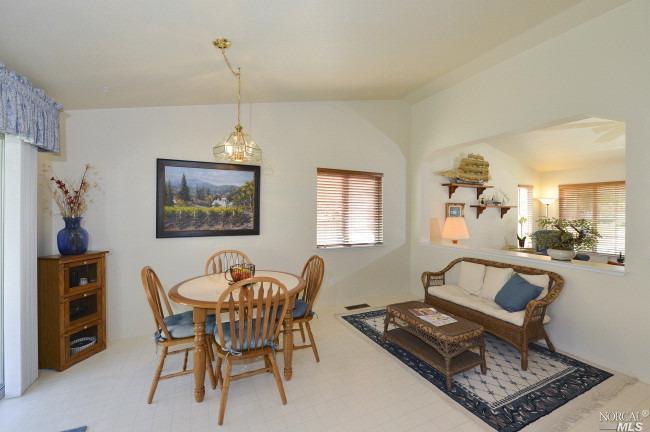 866 Foothill Dr, Windsor, CA 95492 photo 8