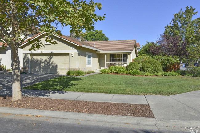 866 Foothill Dr, Windsor, CA 95492 photo 1