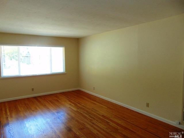 821 Stanford Dr, Vallejo, CA 94589 photo 2