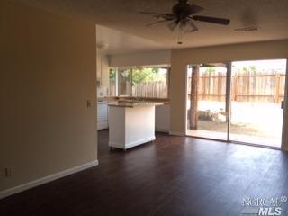 545 Peterson Ln, Dixon, CA 95620 photo 2