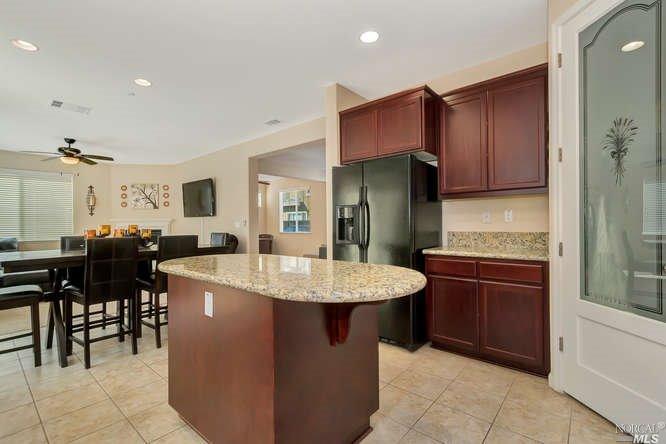 798 Embassy Cir, Vacaville, CA 95688 photo 14