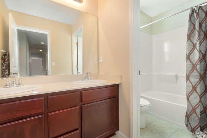 798 Embassy Cir, Vacaville, CA 95688 photo 22