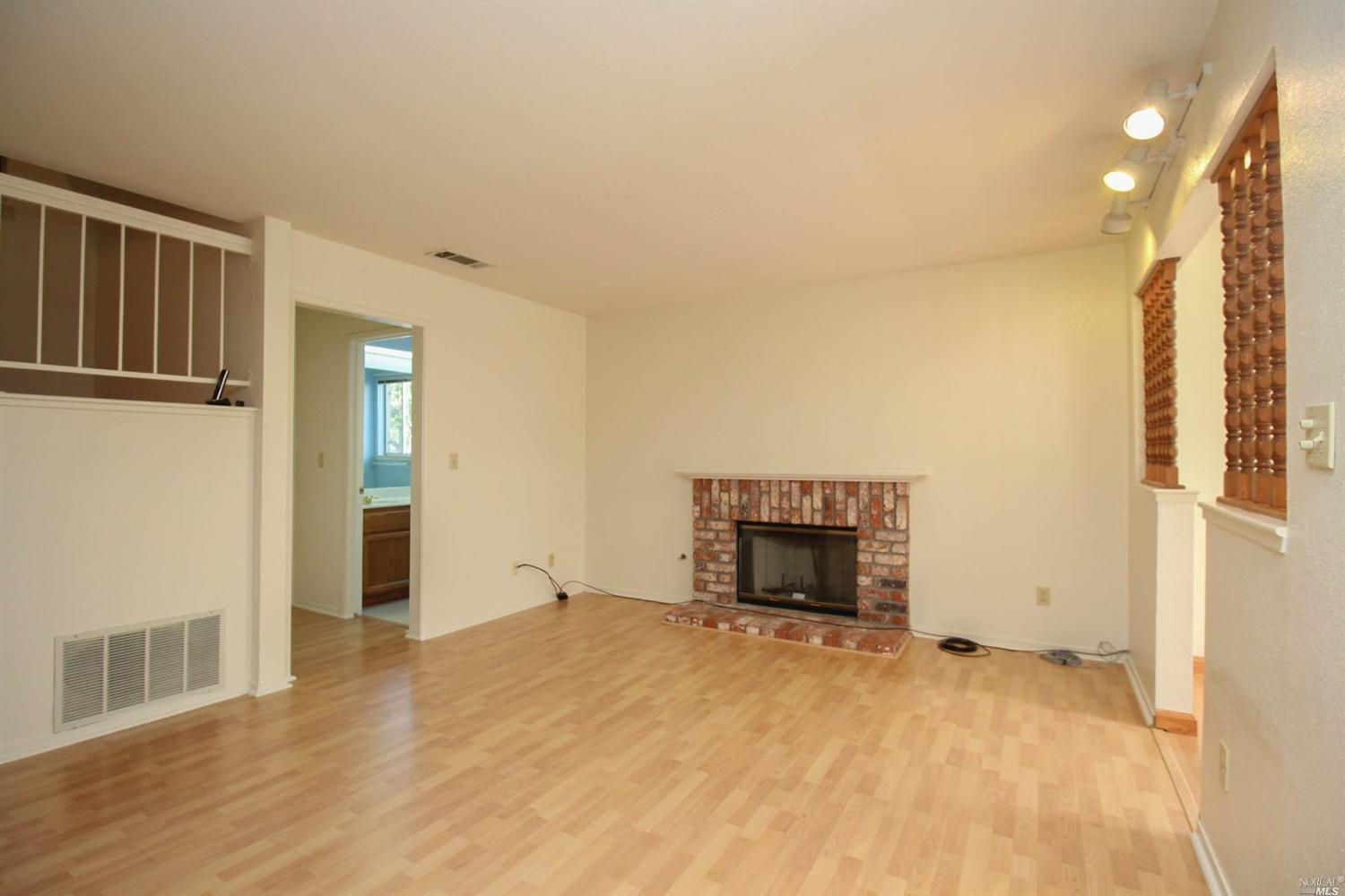 174 Humphrey Ln, Vallejo, CA 94591 photo 17
