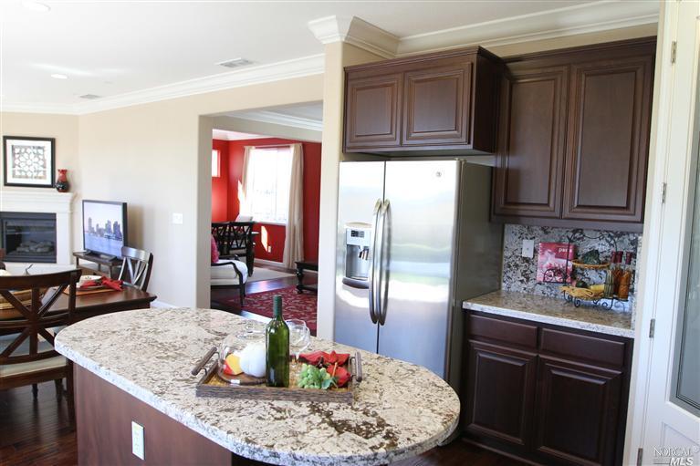 613 Embassy Cir, Vacaville, CA 95688 photo 11