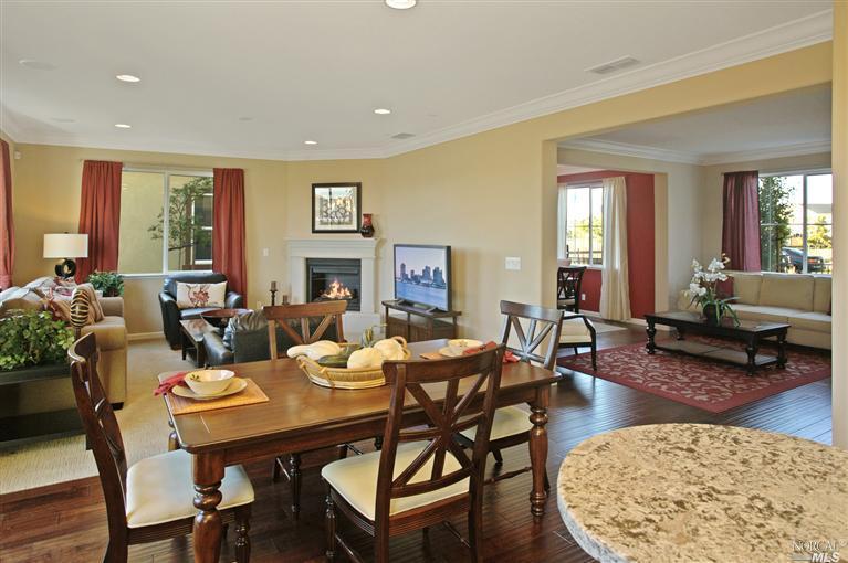 613 Embassy Cir, Vacaville, CA 95688 photo 13