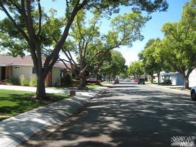 239 Manhattan Dr, Vallejo, CA 94591 photo 3