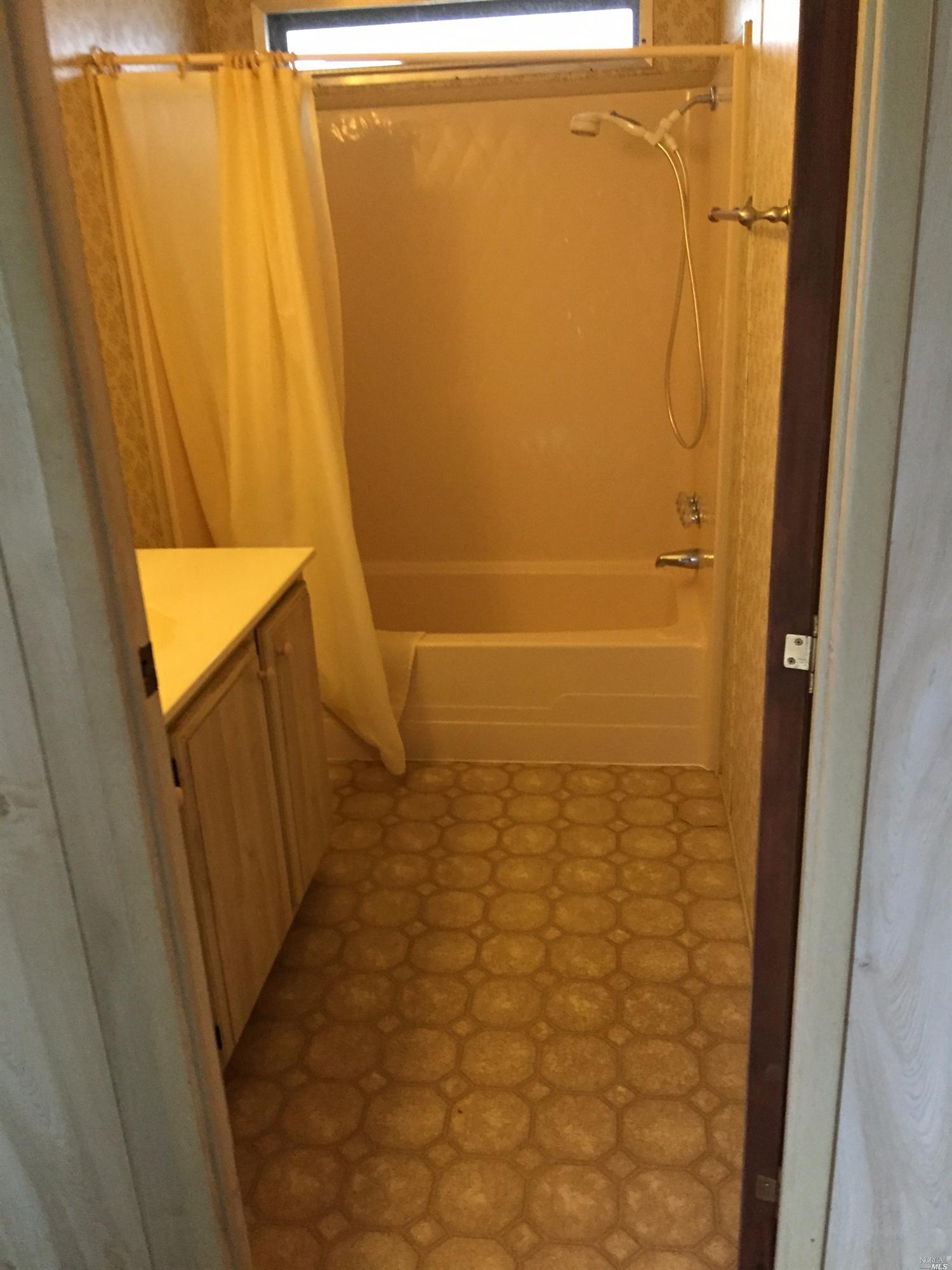 425 Rock River Dr, Vallejo, CA 94589 photo 9