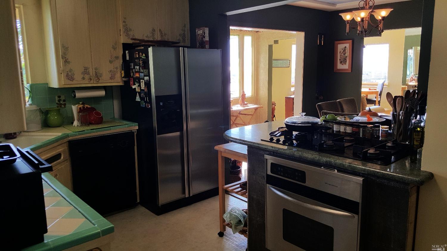 90 C St, Vallejo, CA 94590 photo 5