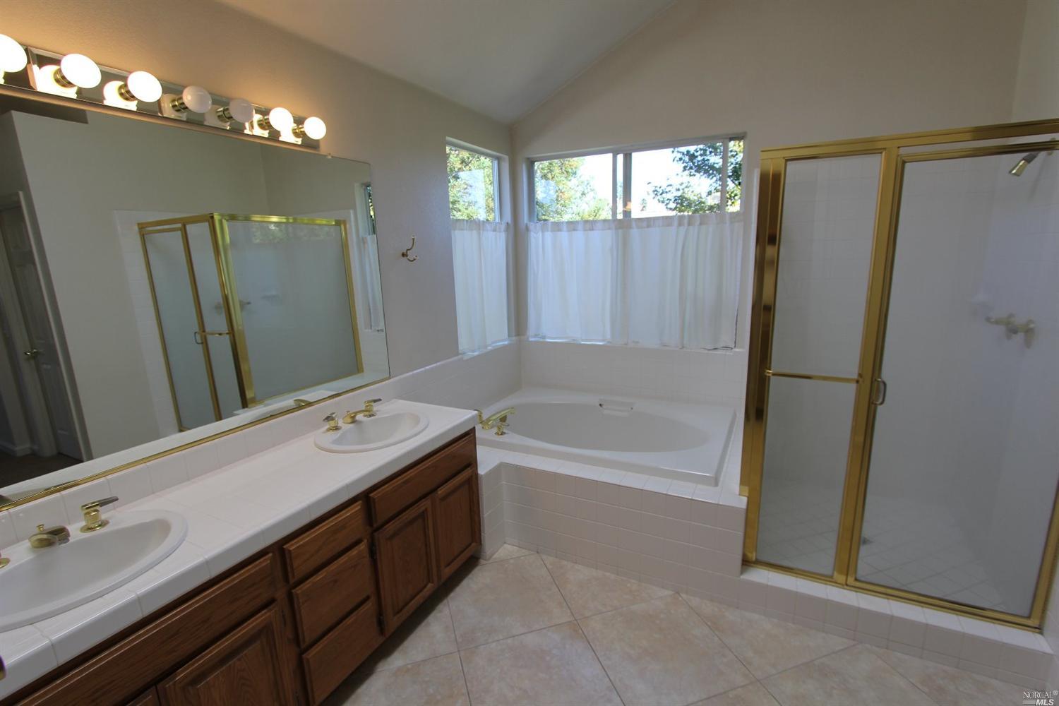 8608 Planetree Dr, Windsor, CA 95492 photo 11