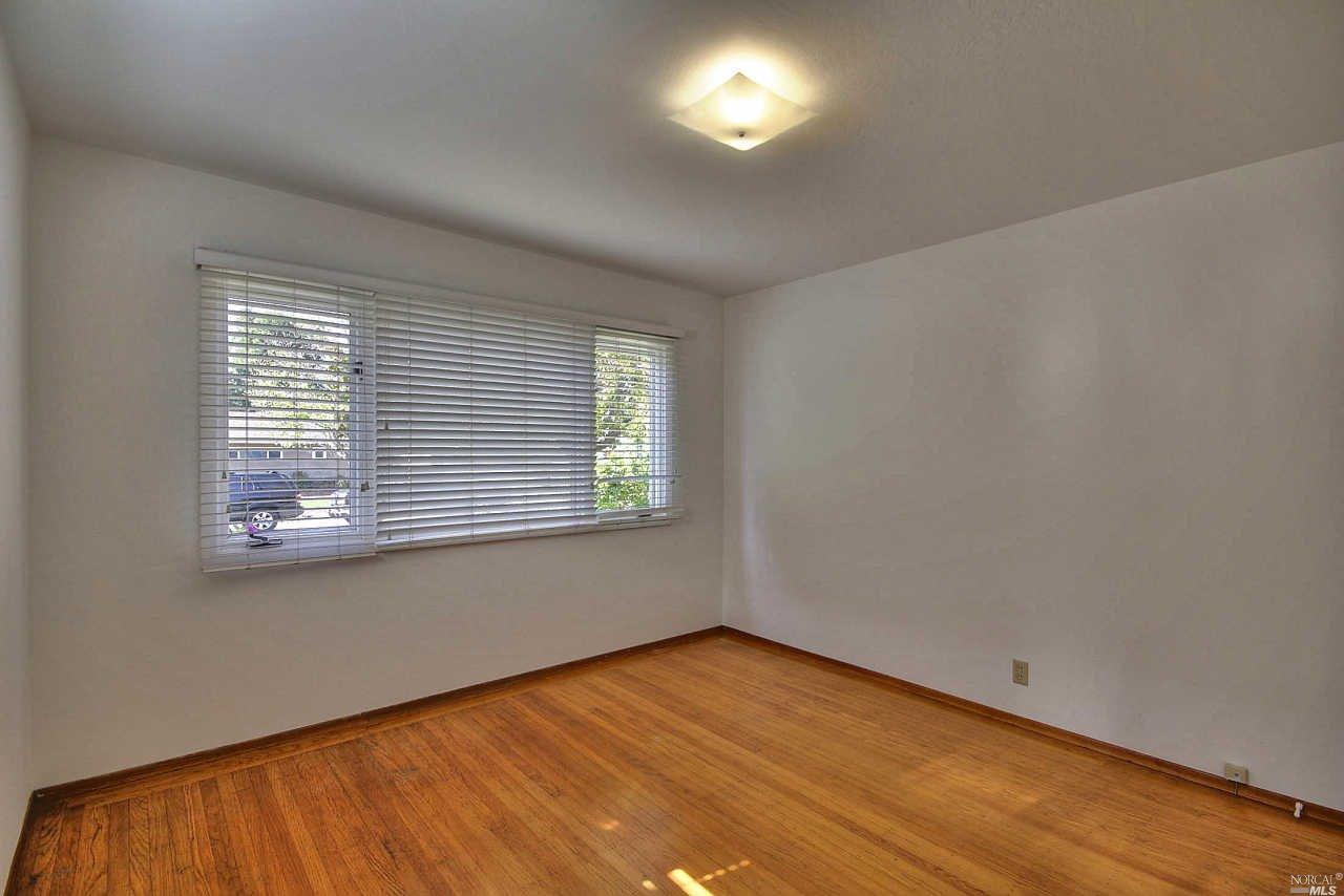 21 Pacific Queen Psge, Corte Madera, CA 94925 photo 9