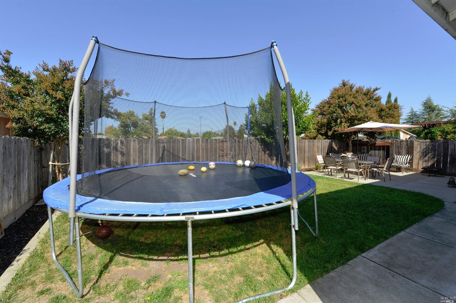 2102 Devonshire Dr, Napa, CA 94558 photo 14