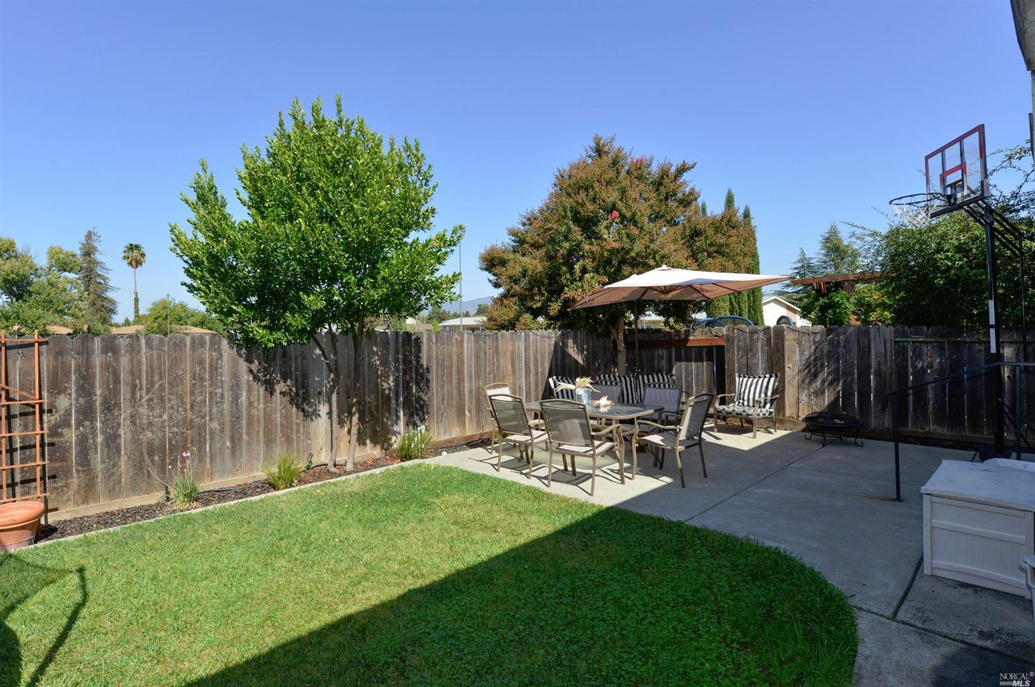 2102 Devonshire Dr, Napa, CA 94558 photo 15