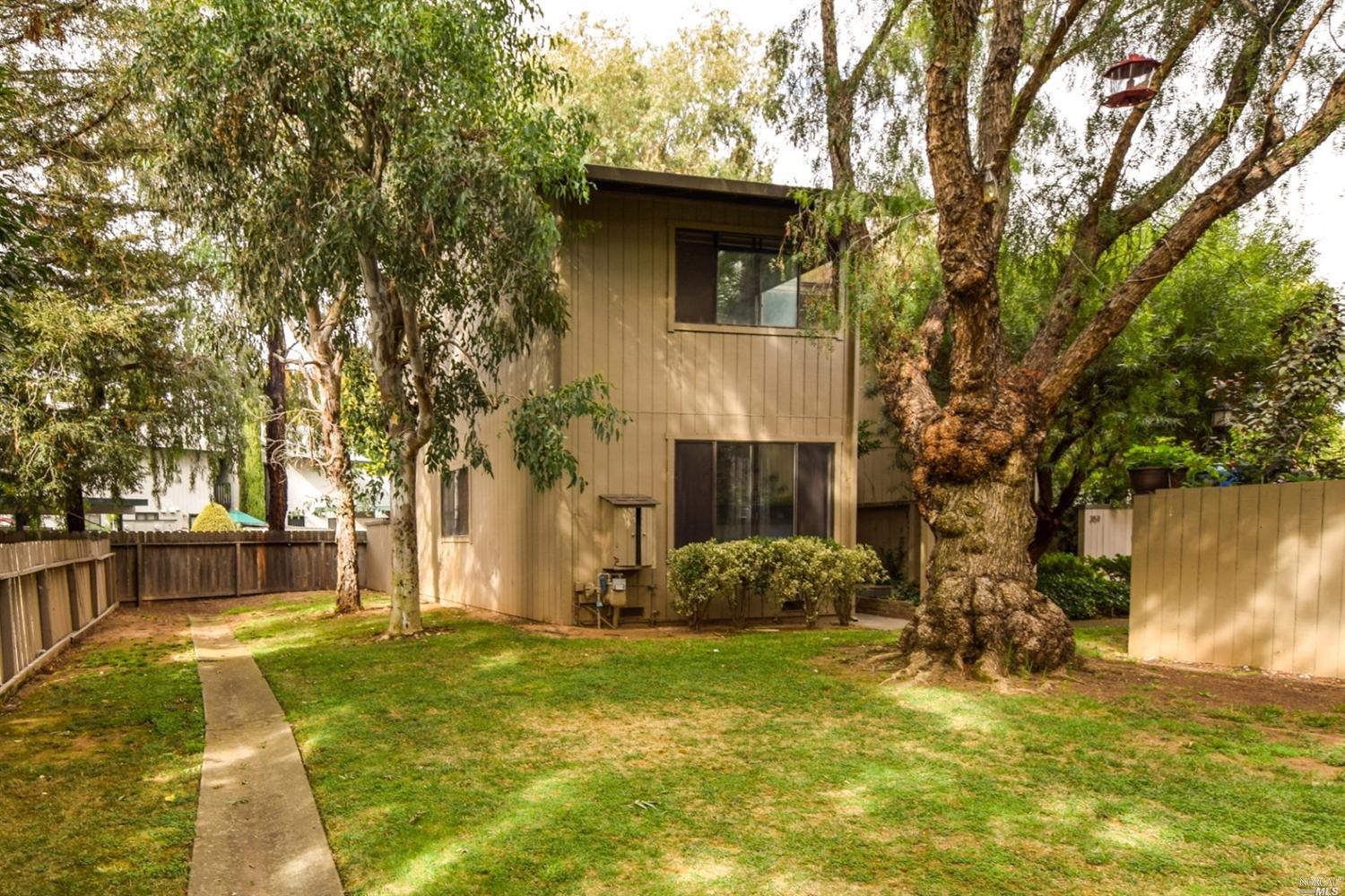 349 Freeway Dr, Napa, CA 94558 photo 1
