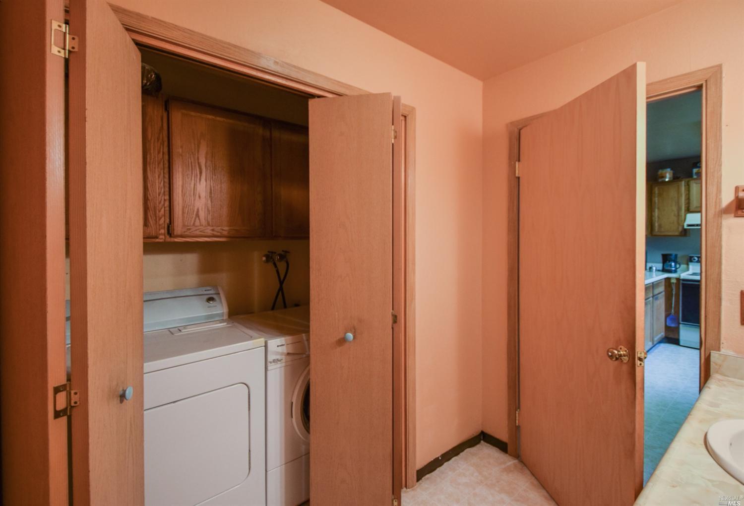 349 Freeway Dr, Napa, CA 94558 photo 12