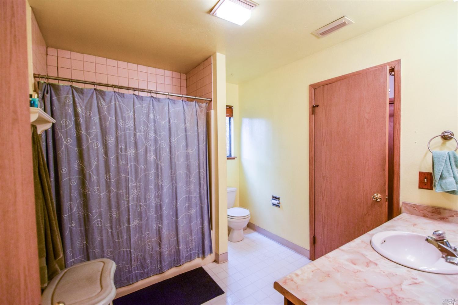 349 Freeway Dr, Napa, CA 94558 photo 16