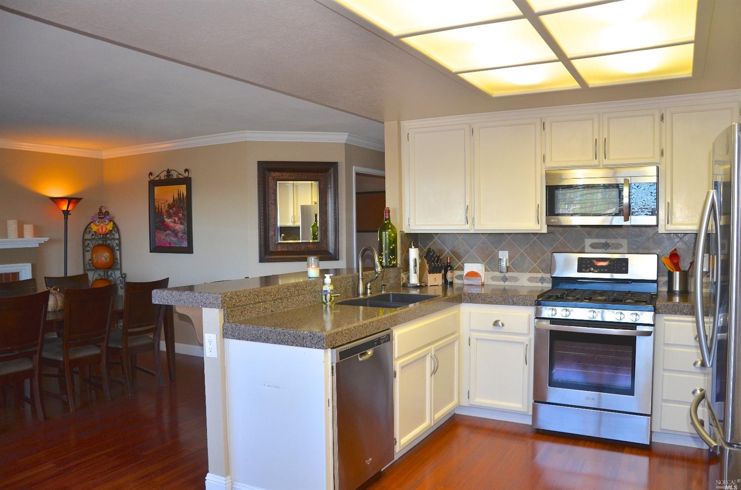 49 Canterbury Cir, Vallejo, CA 94591 photo 7