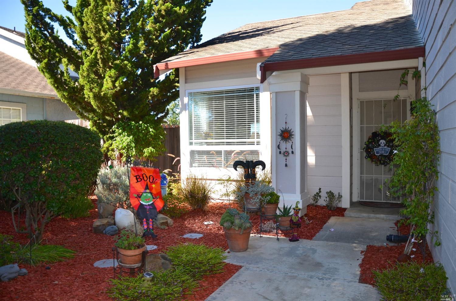 49 Canterbury Cir, Vallejo, CA 94591 photo 2