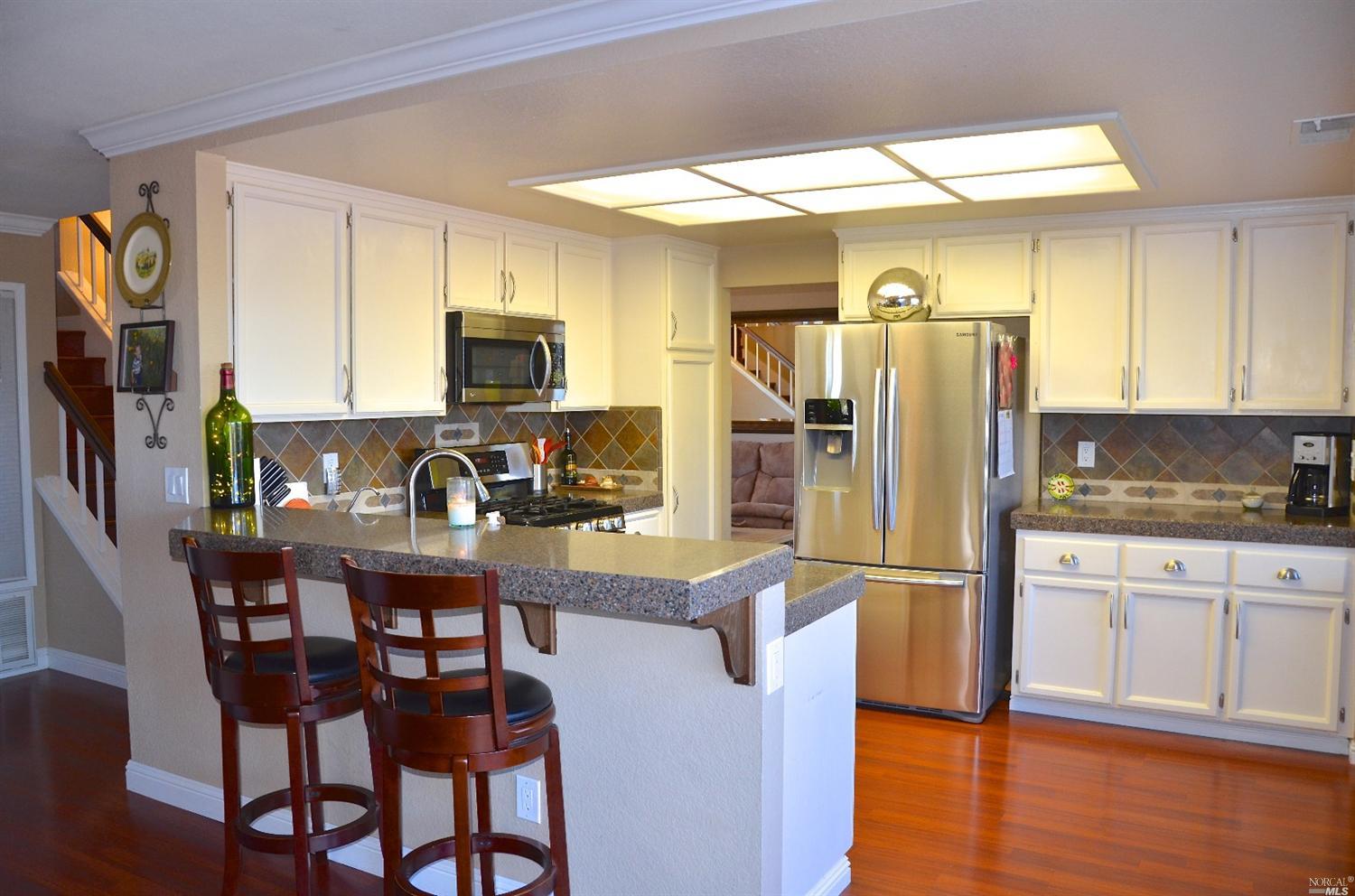 49 Canterbury Cir, Vallejo, CA 94591 photo 10