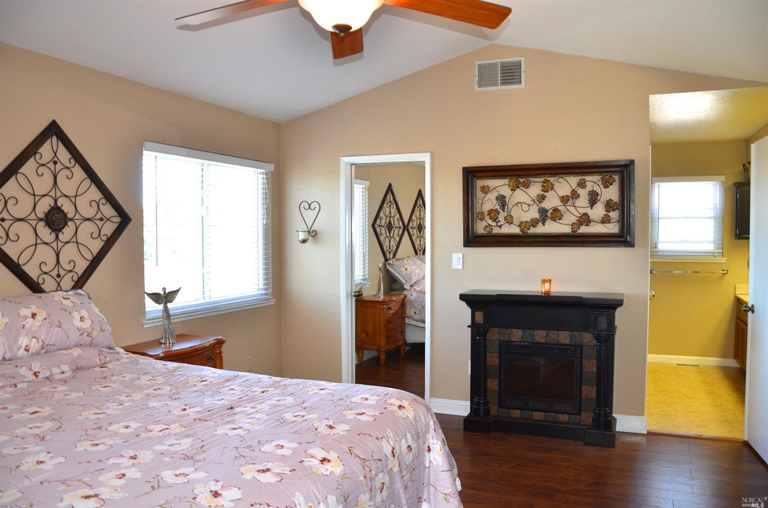 49 Canterbury Cir, Vallejo, CA 94591 photo 16