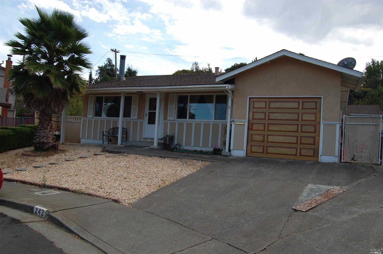 242 La Brea Ct, Vallejo, CA 94590 photo 1